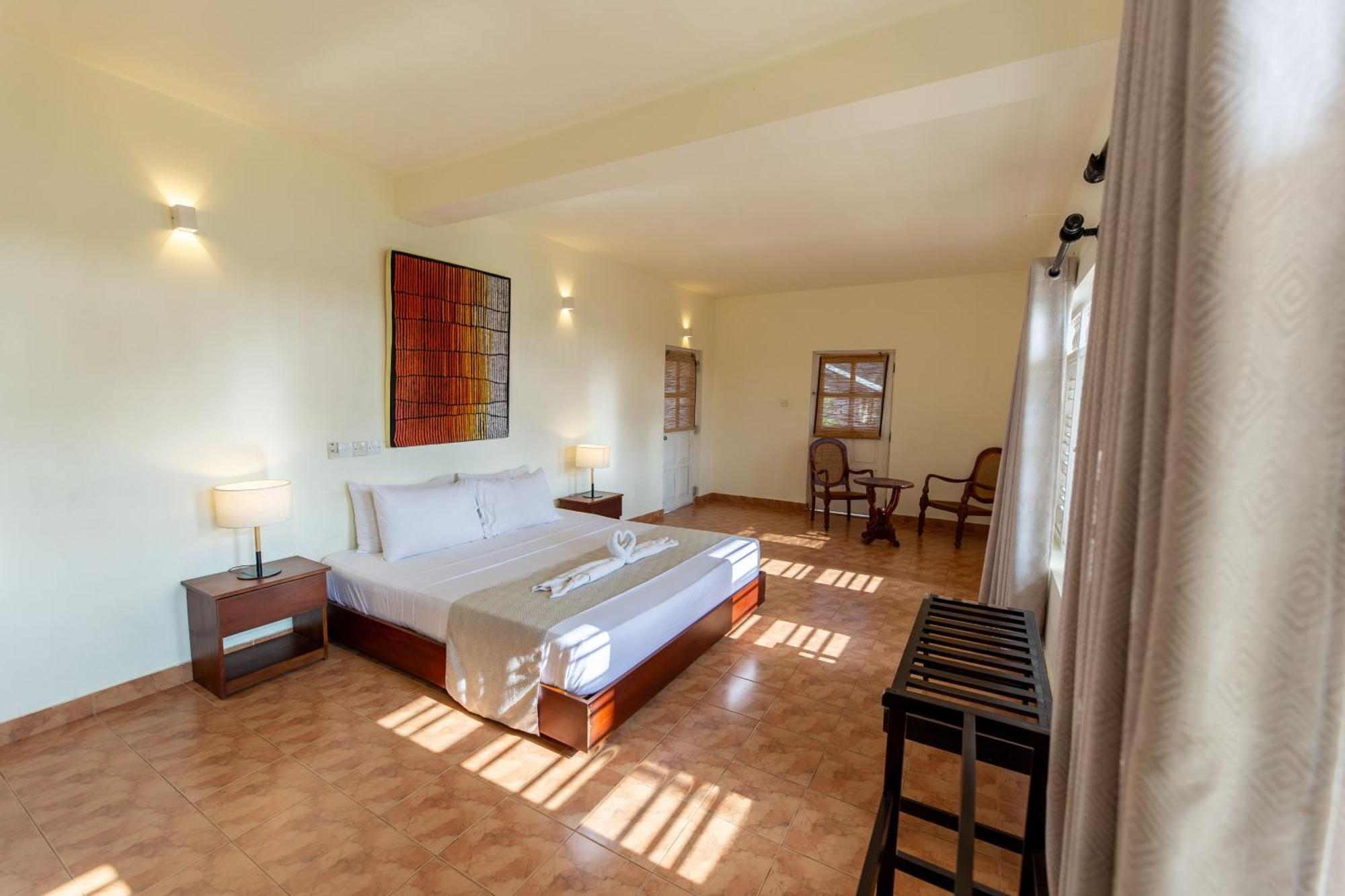 אמבלנגודה Shangrela Beach Resort By Ark מראה חיצוני תמונה