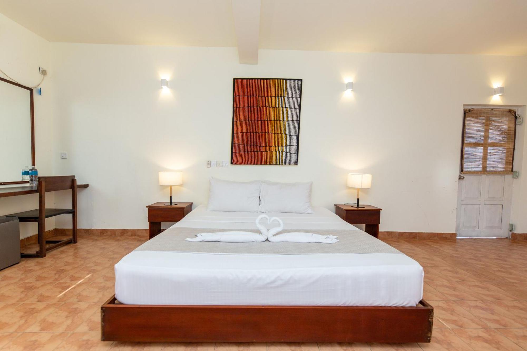 אמבלנגודה Shangrela Beach Resort By Ark מראה חיצוני תמונה