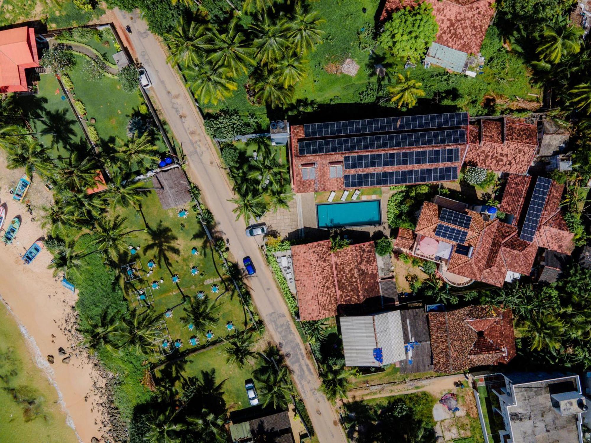 אמבלנגודה Shangrela Beach Resort By Ark מראה חיצוני תמונה